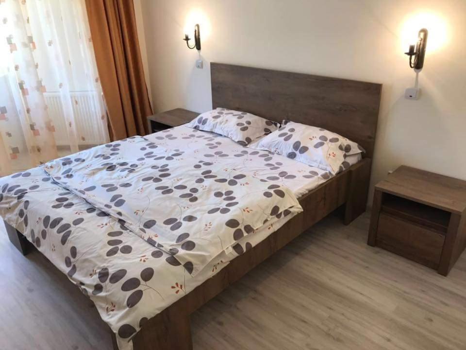 Pensiunea Paradis Băile Herculane Eksteriør billede