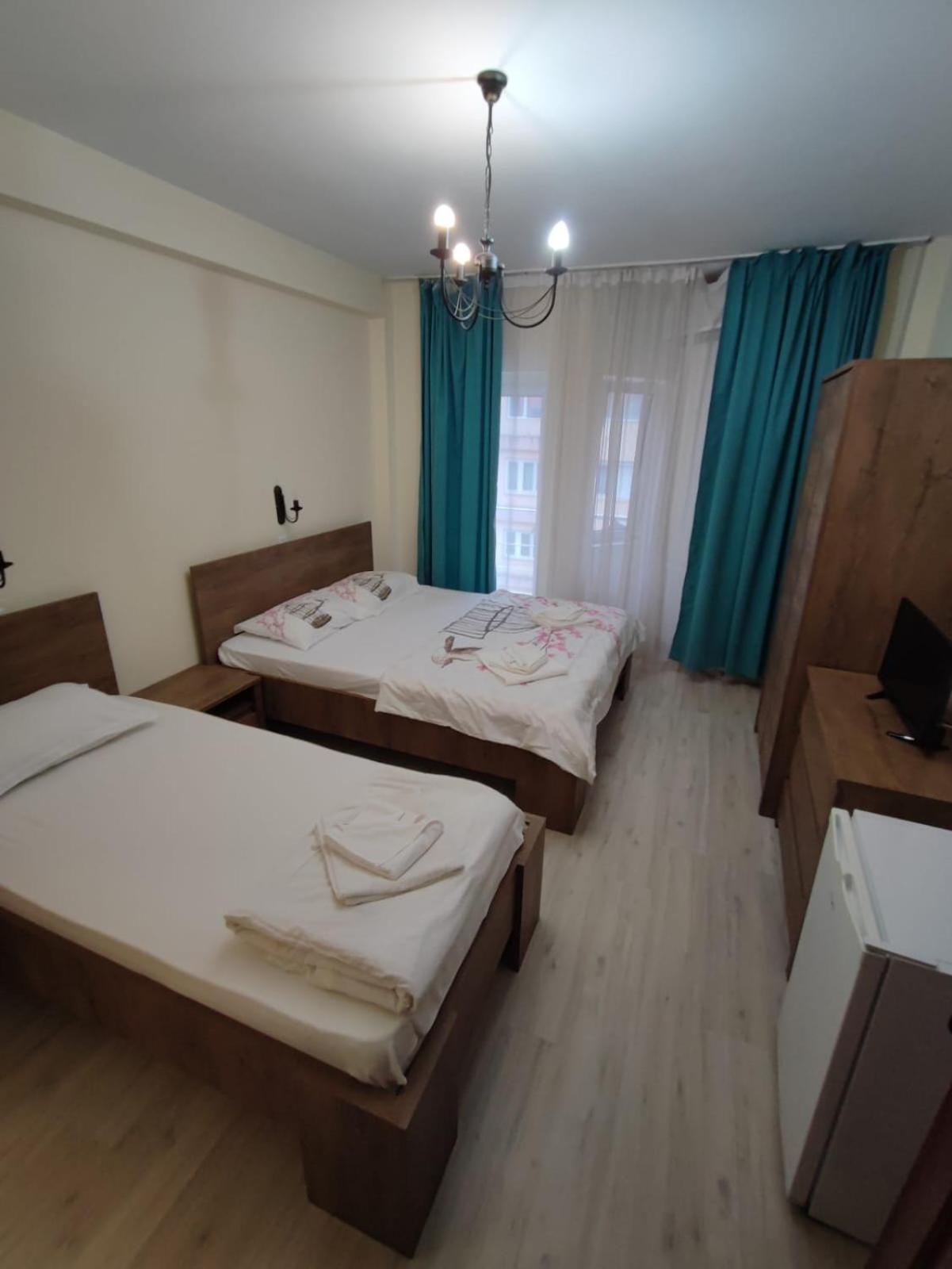 Pensiunea Paradis Băile Herculane Eksteriør billede